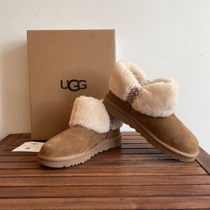 UGG Classic Ultra Mini Braid Booties Chestnut USA Women Size 6/UK 4/EU 37